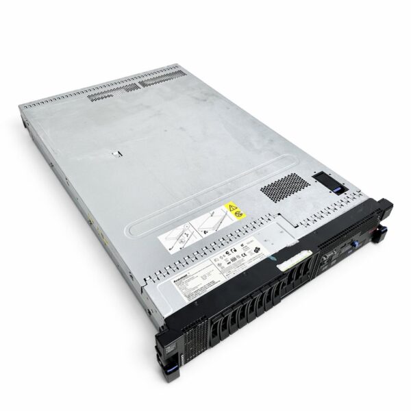 Lenovo RD220 2U Server